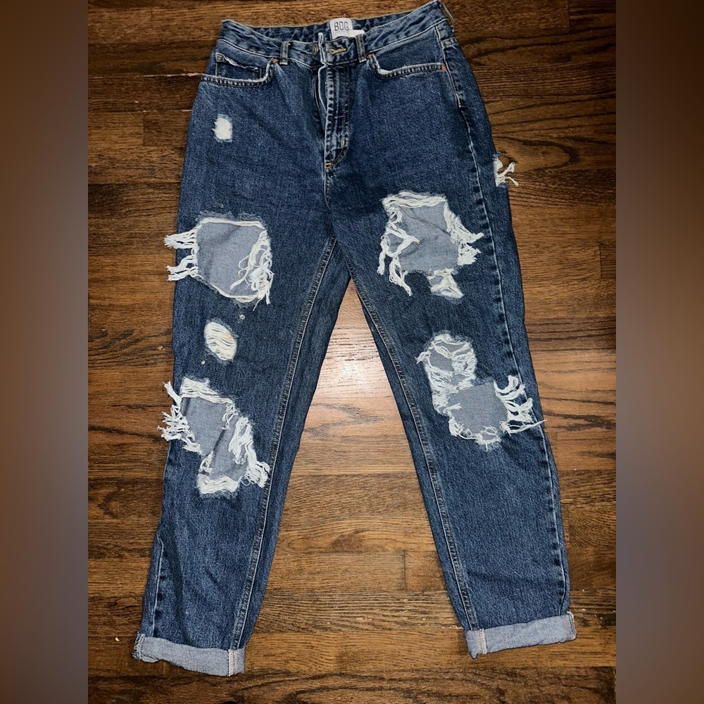 Urban outfitters BDG, Medium-Wash, Mom High Rise, Ripped Jeans, Size 27